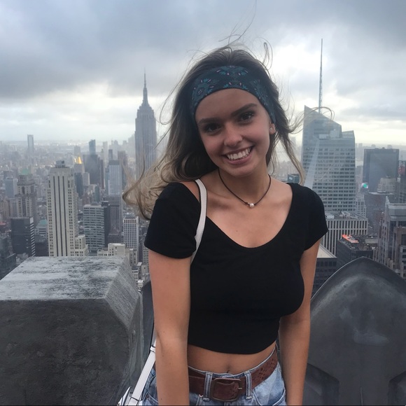 Meet your Posher, Felicia - Picture 4 of 8